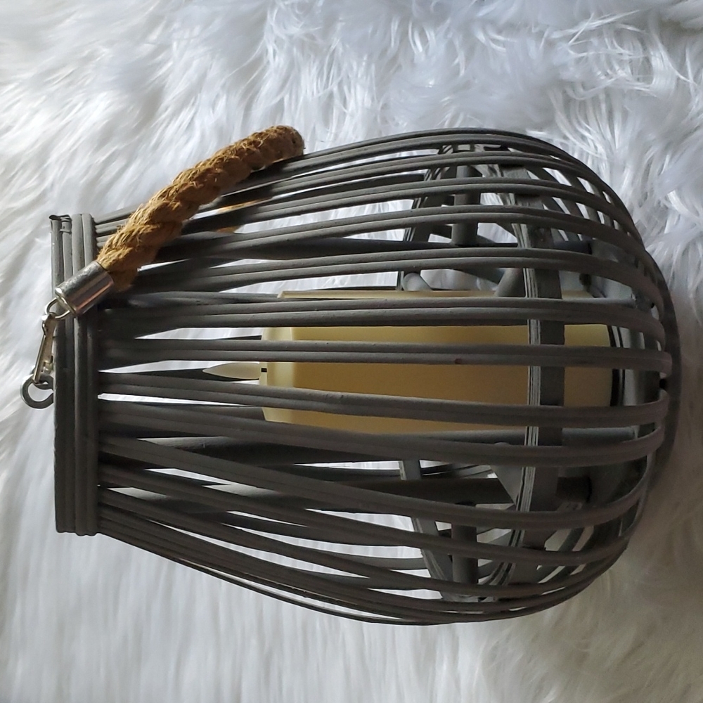 Indoor/outdoor Large bamboo led flickering candle lantern!